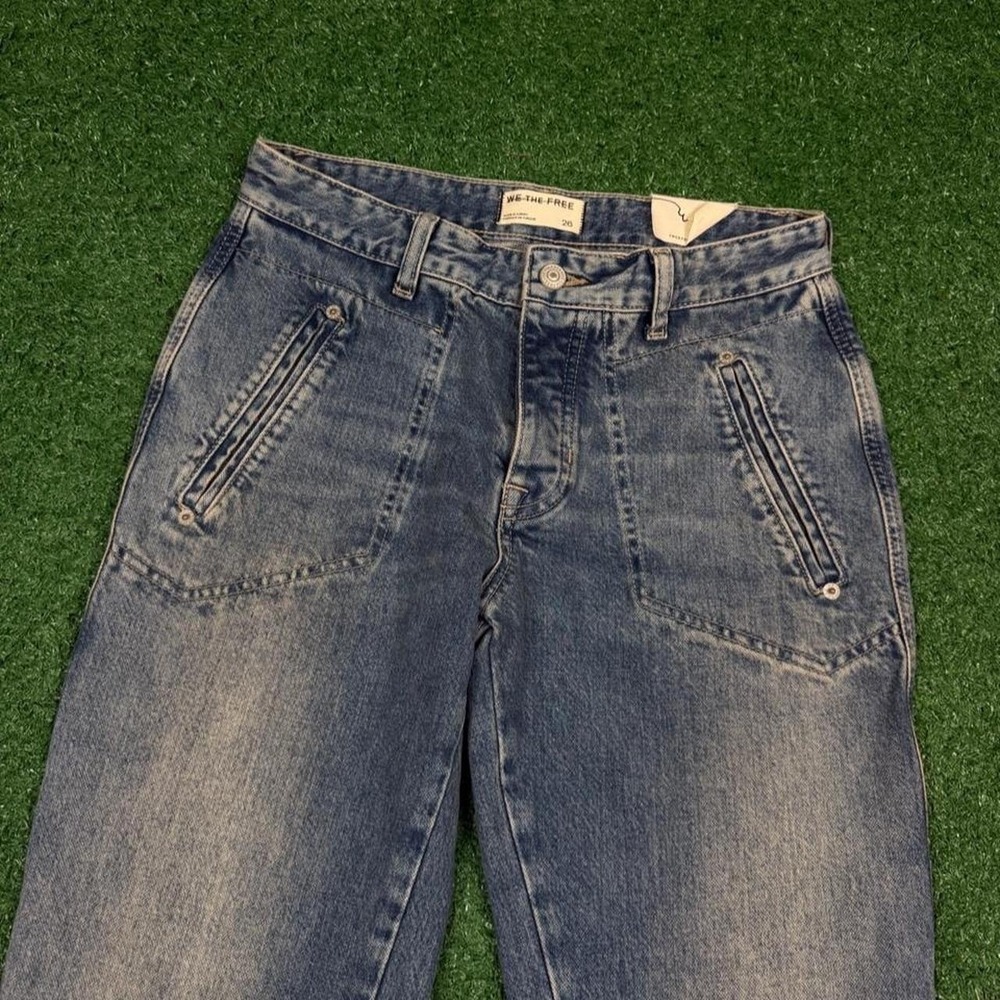 Free People We The Free blue denim jeans Carnivale Low rise bootcut size 26 - Picture 7 of 7